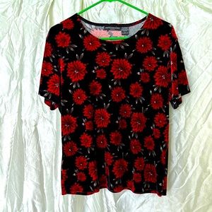 Velvety T-shirt with red flowers, size L